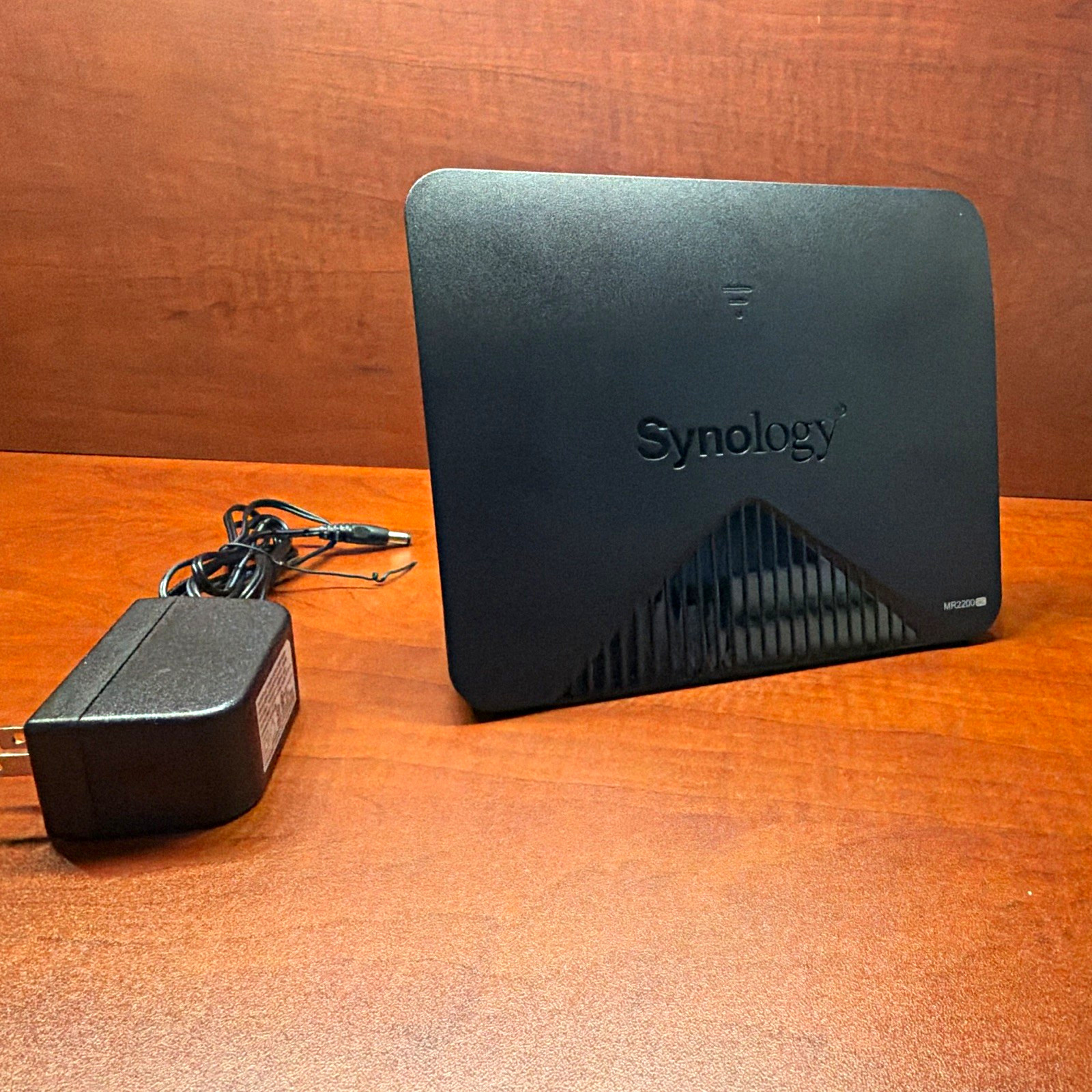 Synology MR2200ac Tri-Band AC2200 Wireless Router Black USB 3.0 w/ Adapter