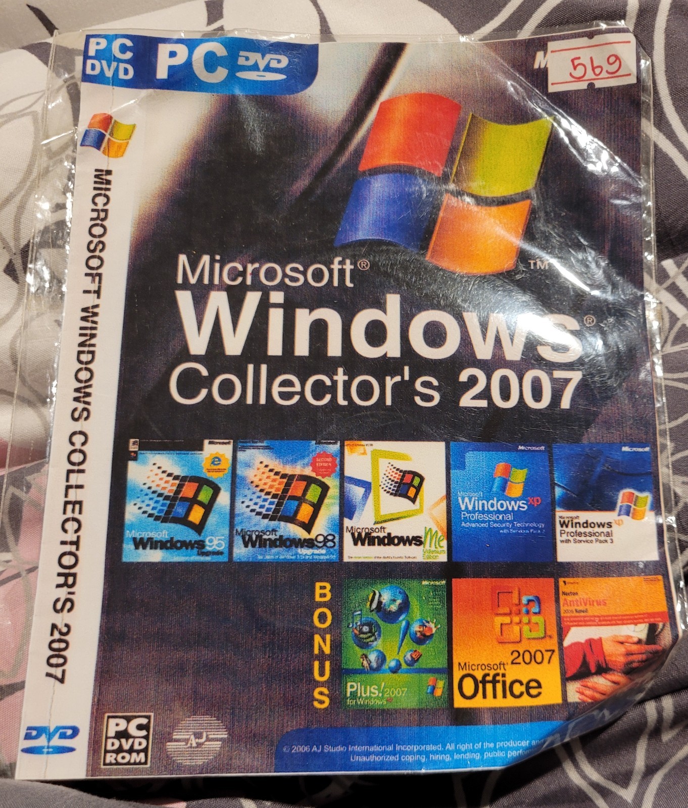Vintage 2000s PC Software Compilation Discs Lot - Retro Windows XP Me 98 Tech