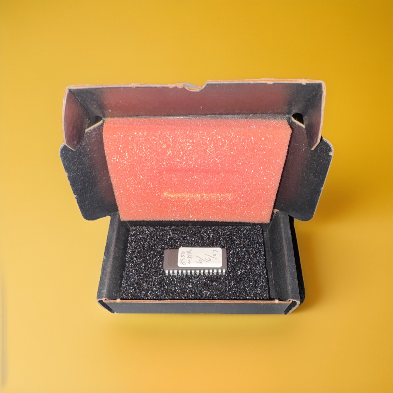 MOS EPROM Erasable Programmable Read Only Memory Or Controller Chip