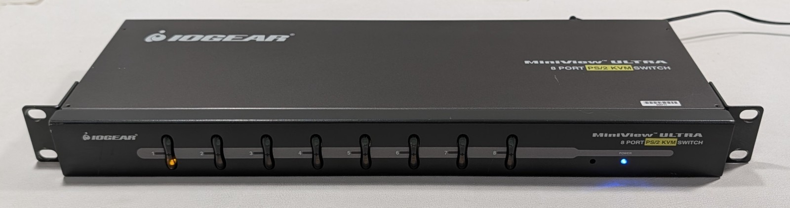IOGear GCS138 8-Port MiniView Ultra PS/2 KVM Switch With Power Cord