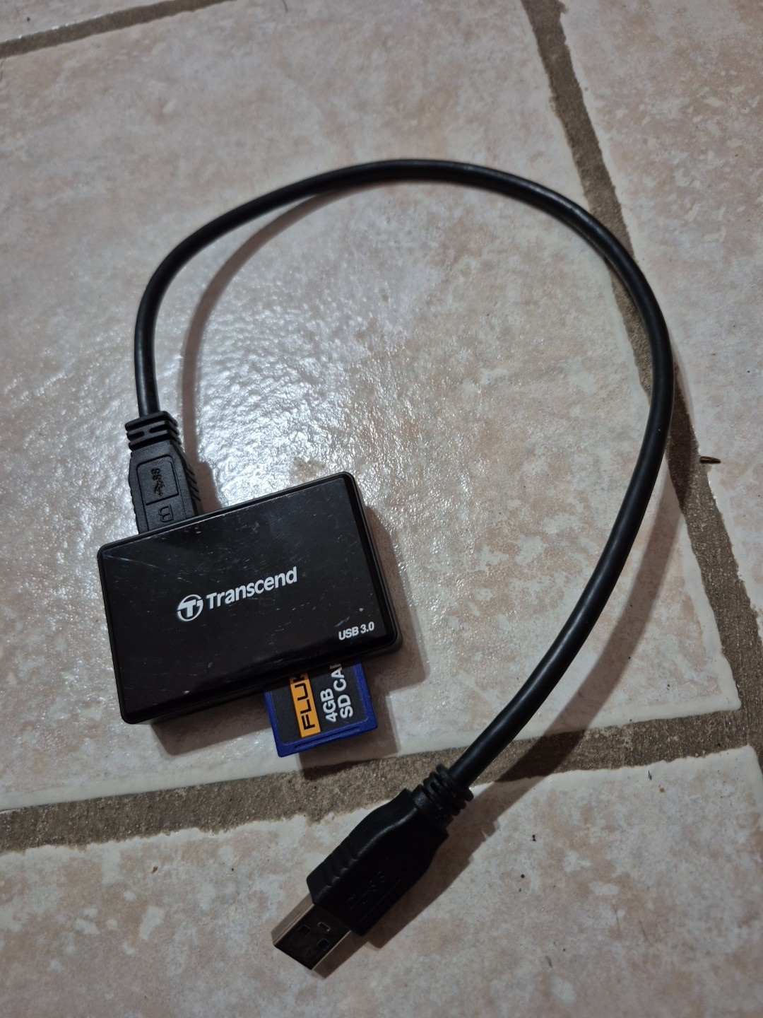 Transcend RDF8K Card Reader CF / MicroSD / SDHC SDXC SD Card Slot + USB Cable