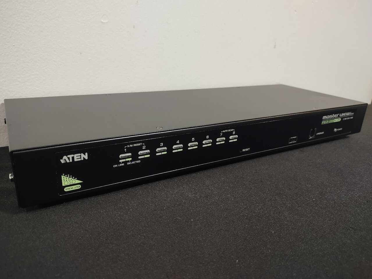 Aten OSD DDC2B CS1308-PH2 Master View Max 8-Port PS2 USB VGA KVM Switch, *READ*