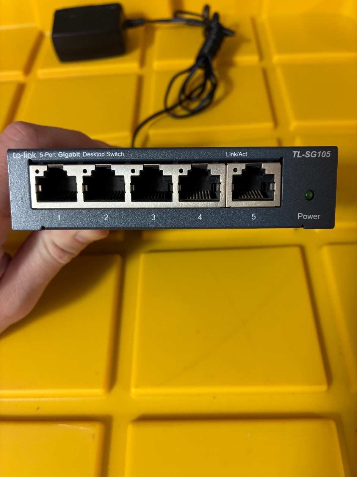 TP-LINK Technologies TP-Link (TL-SG105) 5 Ports External Switch