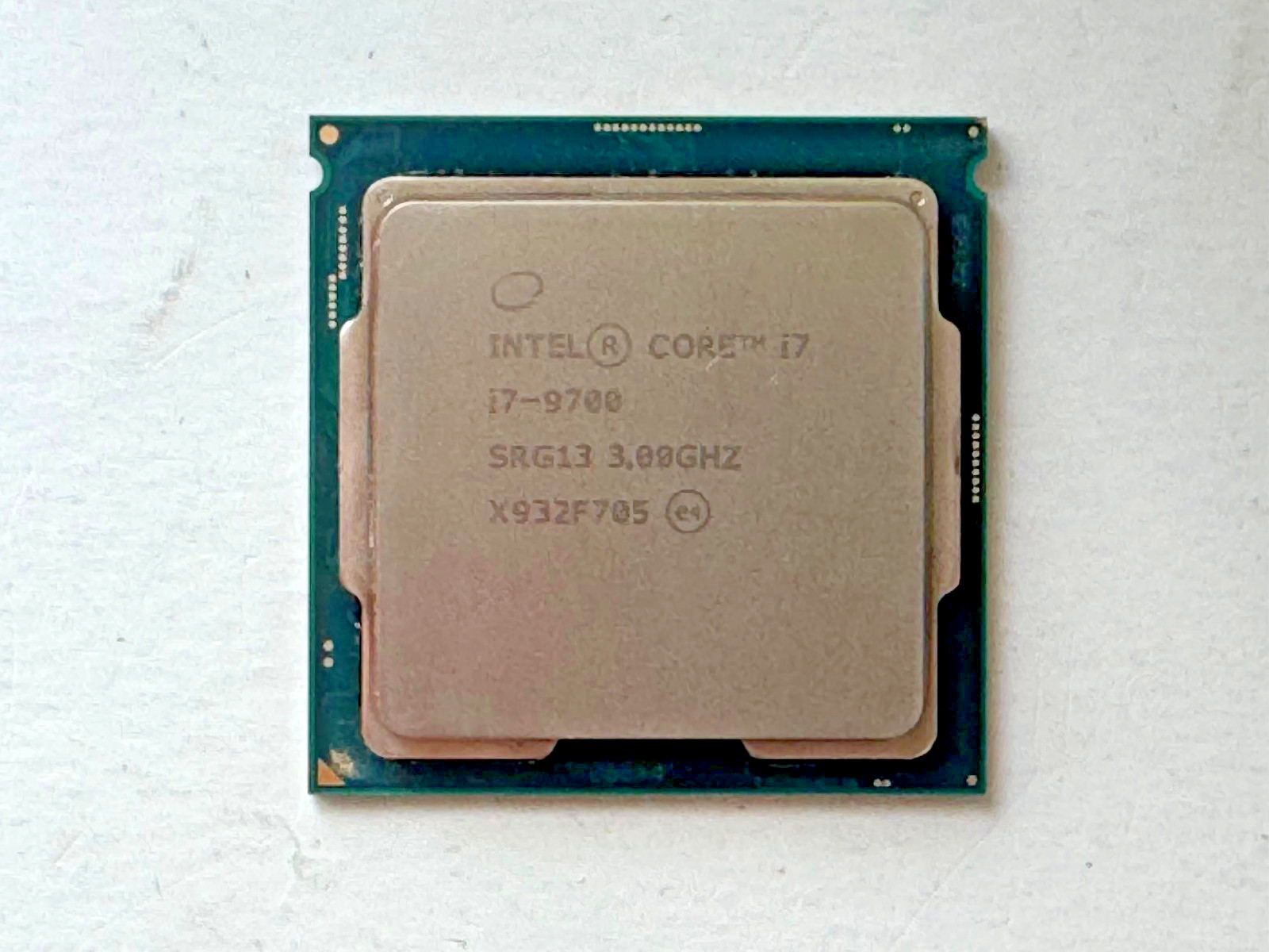 Intel Core i7-9700 3.00GHz 12MB 8-Core LGA 1151/Socket H4 CPU Processor SRG13