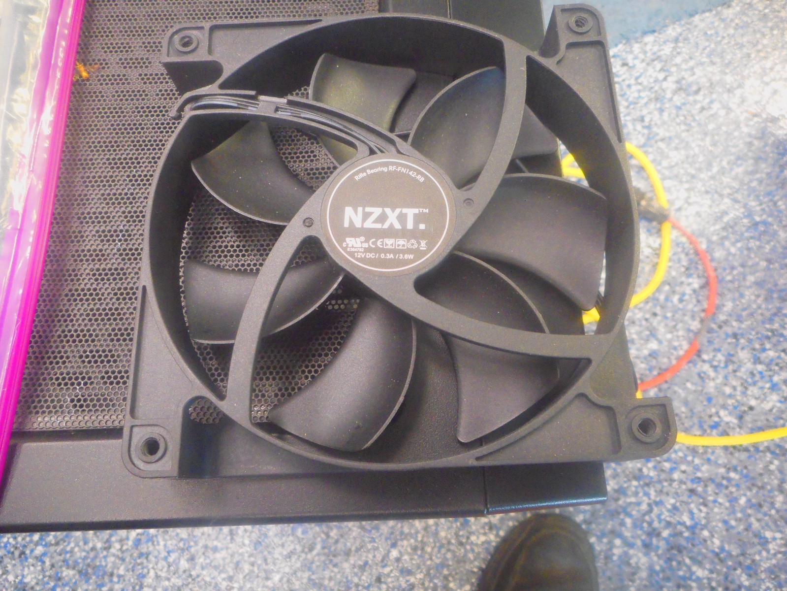 NZXT PN: RF-FN142-RB