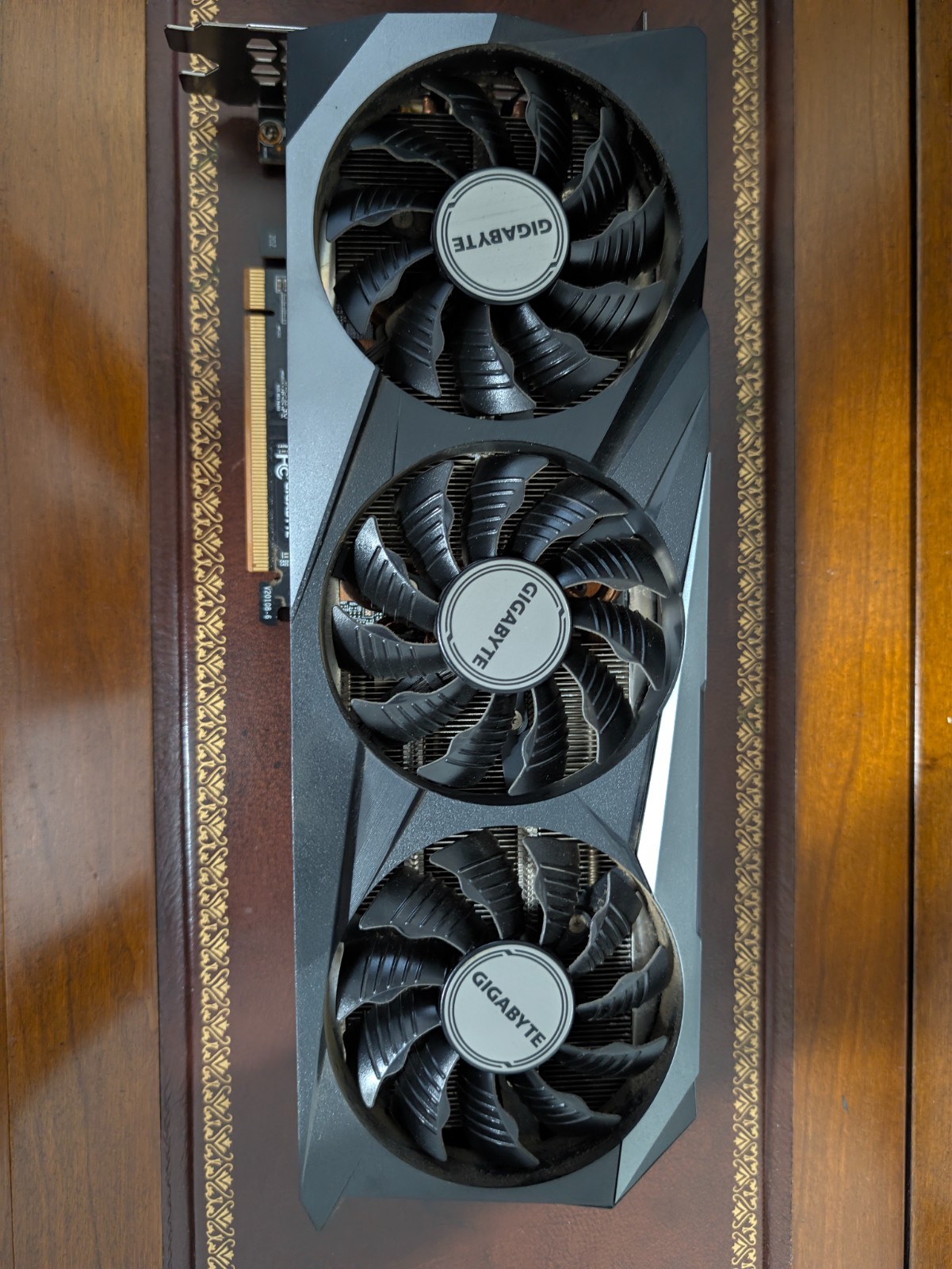 GIGABYTE AMD Radeon RX 6800 XT GAMING OC 16GB GDDR6 Graphic Card