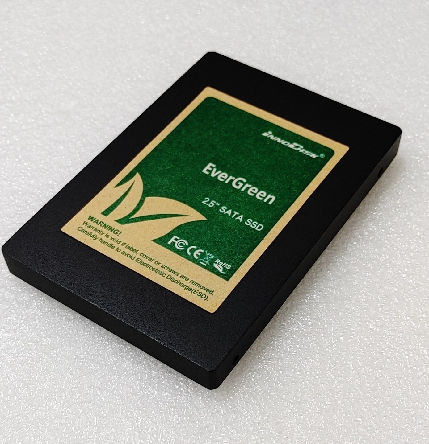 InnoDisk EverGreen 2.5inch SATA MLC SSD 16GB  / Shipping by eBay GSP
