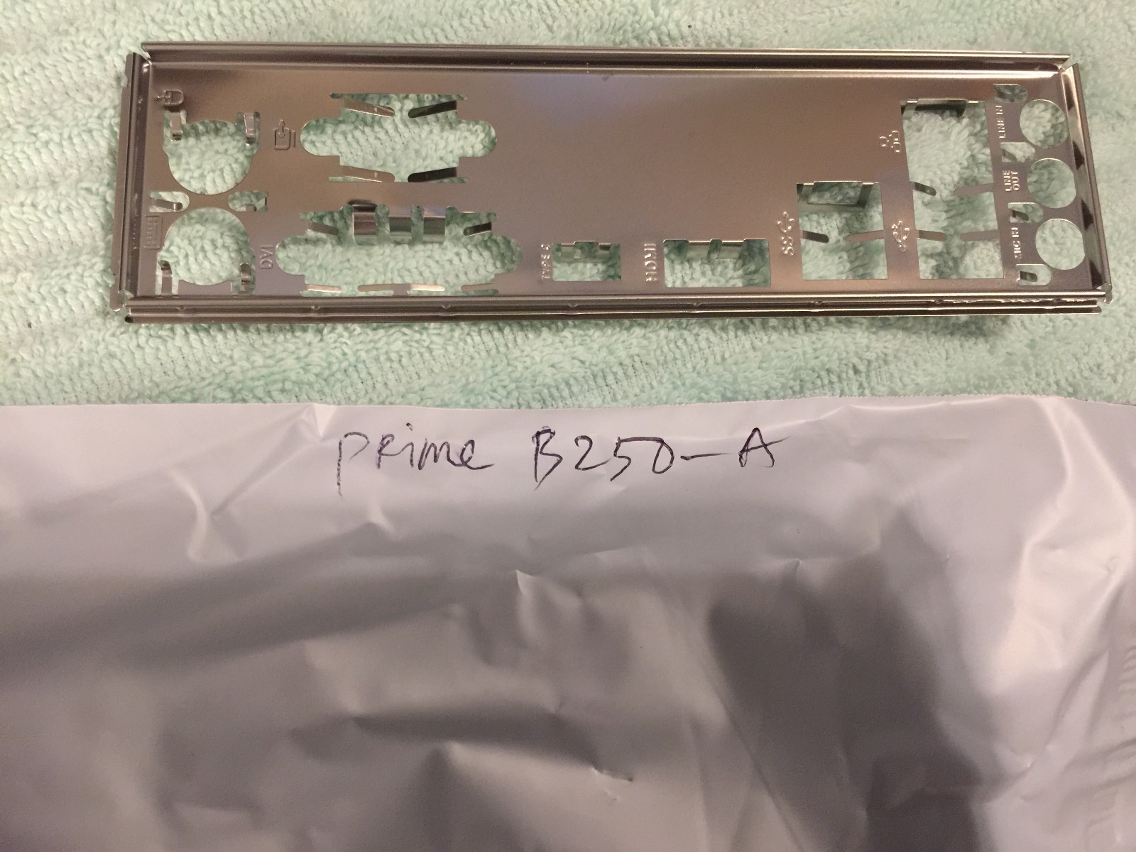 ASUS IO SHIELD for  PRIME B250-A ,PRIME B360M A, PRIME B250M-A/CSM,PRIME B365M A