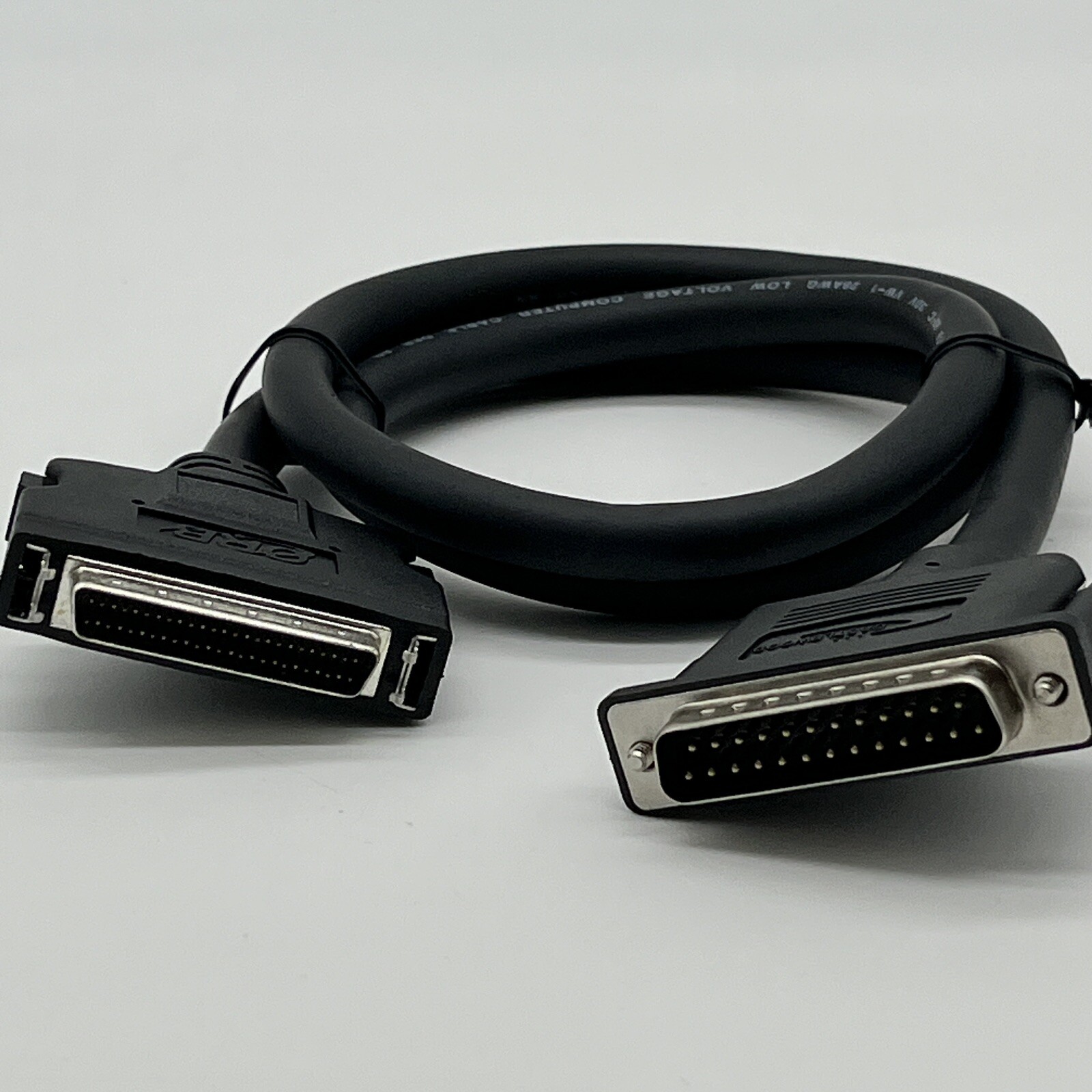 SCSI Cable for AKAI S2000, S3000 & MPC4000 - 25-Pin D-Sub Connection