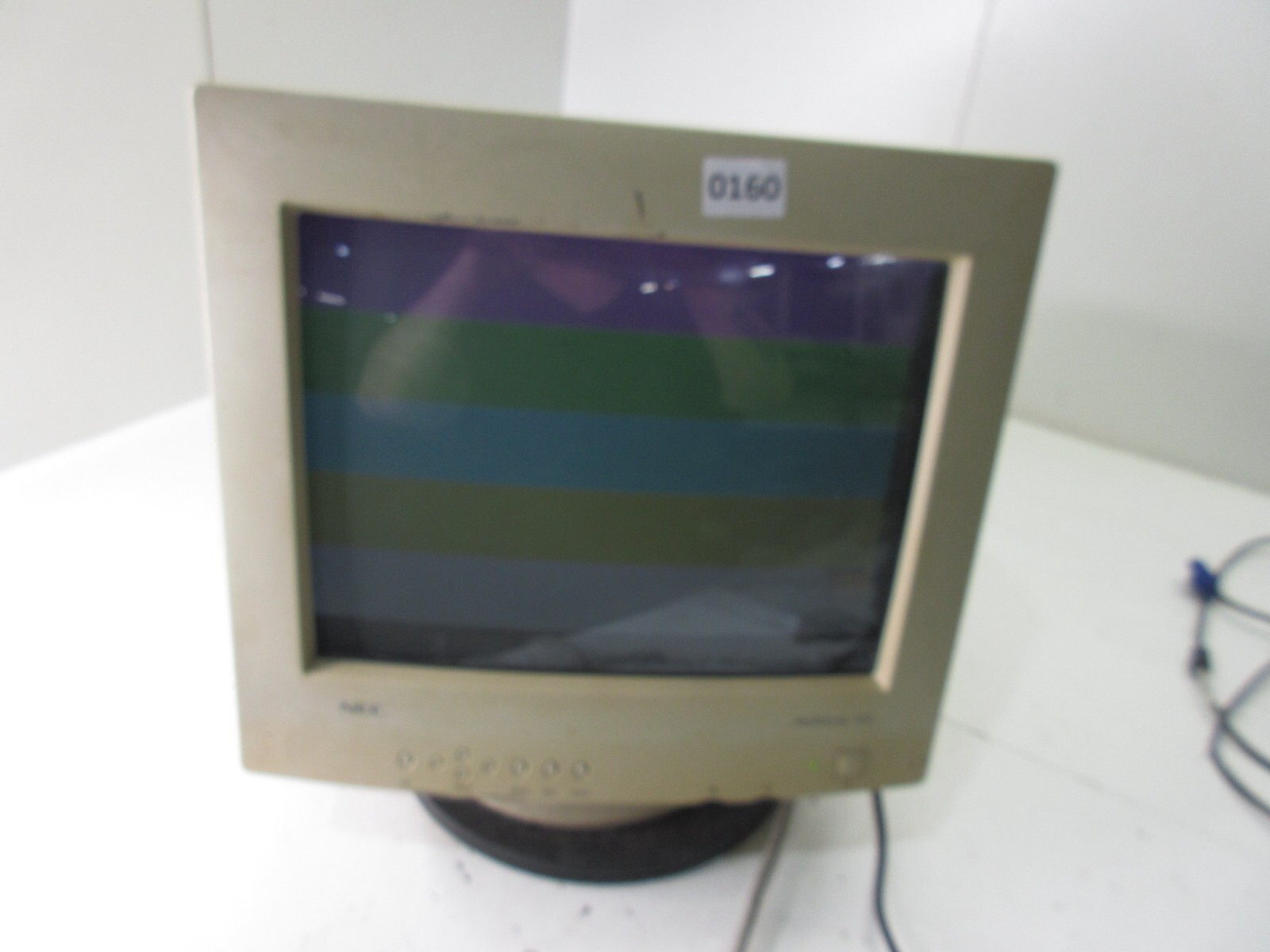 NEC Multisync xv17+ 17" CRT Monitor - Dim Screen