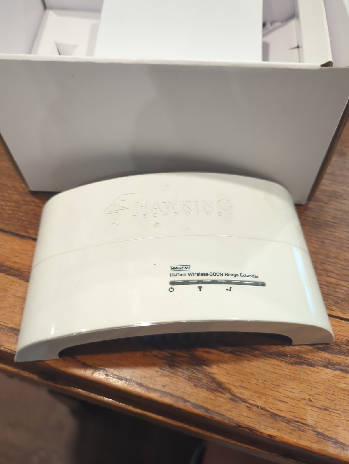 Wireless N300 Range Extender - Hawking HWREN1 Hi-Gain 