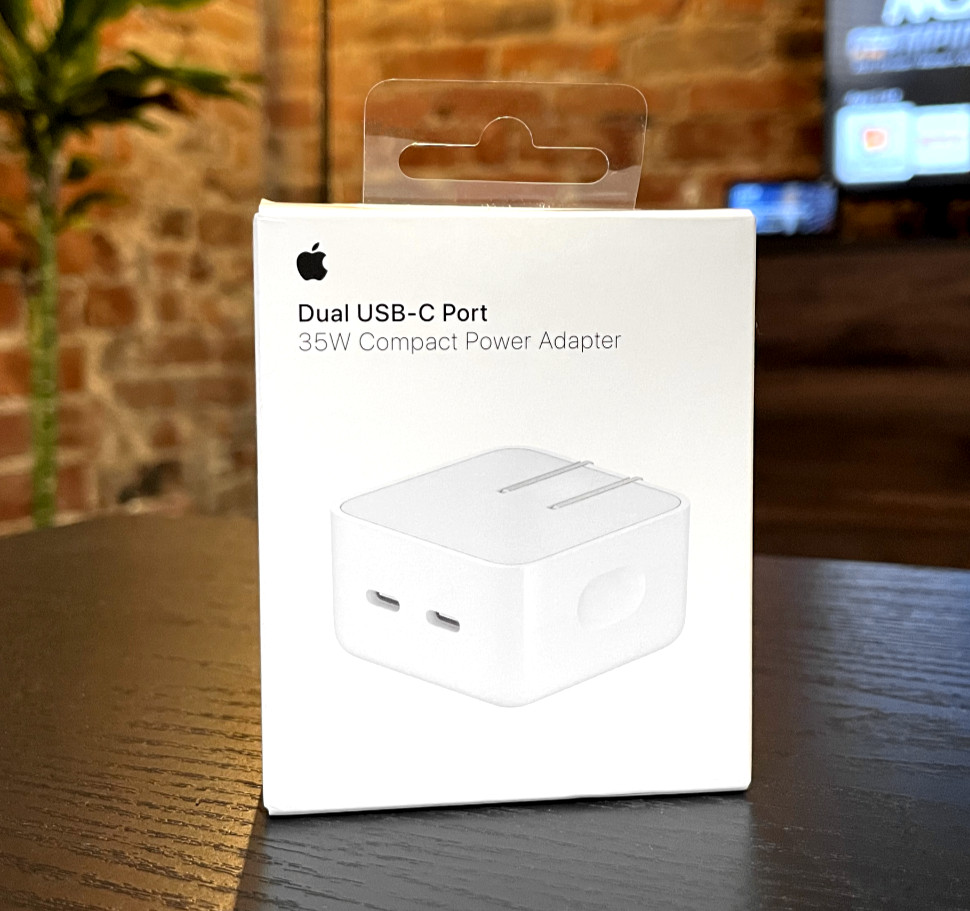 Apple Dual USB-C Port 35W Compact Power Adapter  New & Sealed