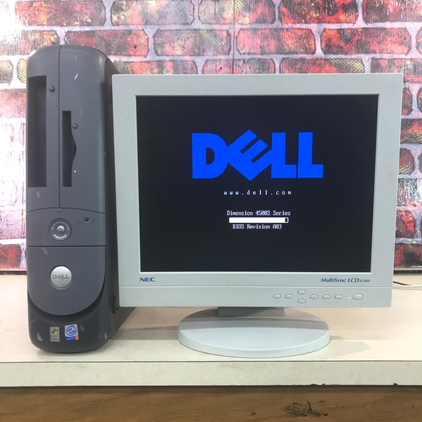 Dell Dimension 4500S SFF PC Pentium 4 1.80GHz 512MB RAM No HDD for Retro Gaming