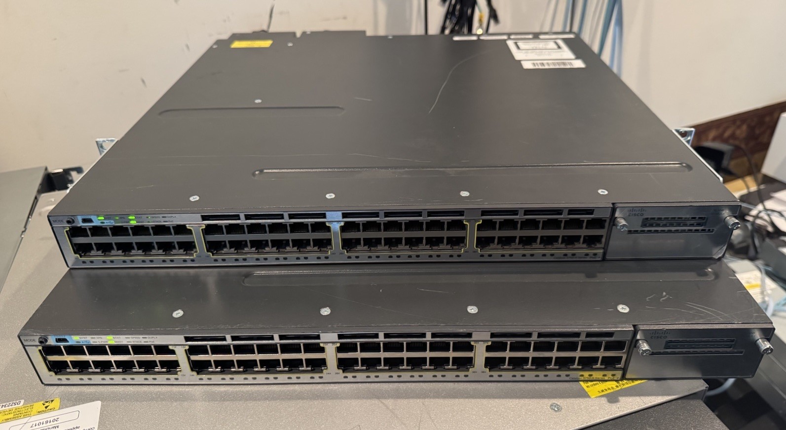 Cisco WS-C3750X-48PF-S 48-Port PoE+ Switch 2X PWR 1100W IP Ser 15.2(4)E10 q.48
