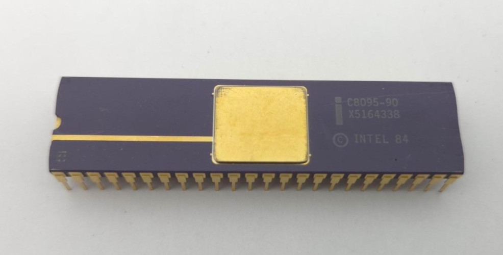 RARE - Intel C8095-90 Purple Ceramic Gold Pins and Cap Vintage Microcontroller