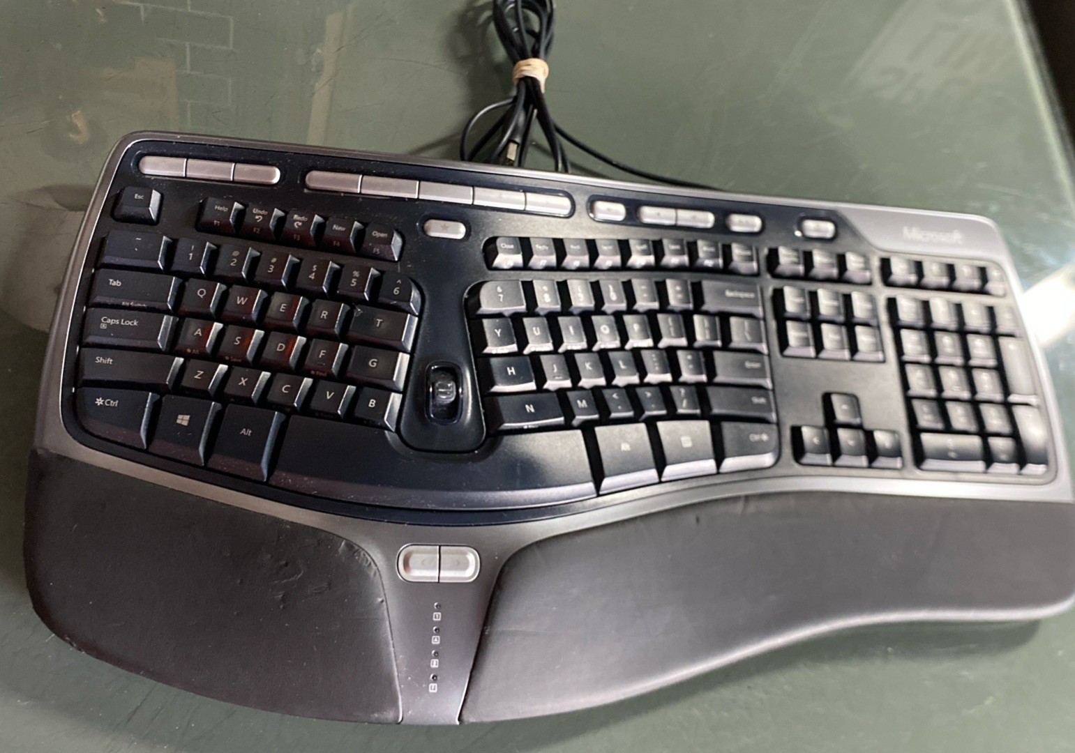 Microsoft Natural Ergonomic Keyboard 4000 v1.0 Tested Working KU-0462 USB Wired