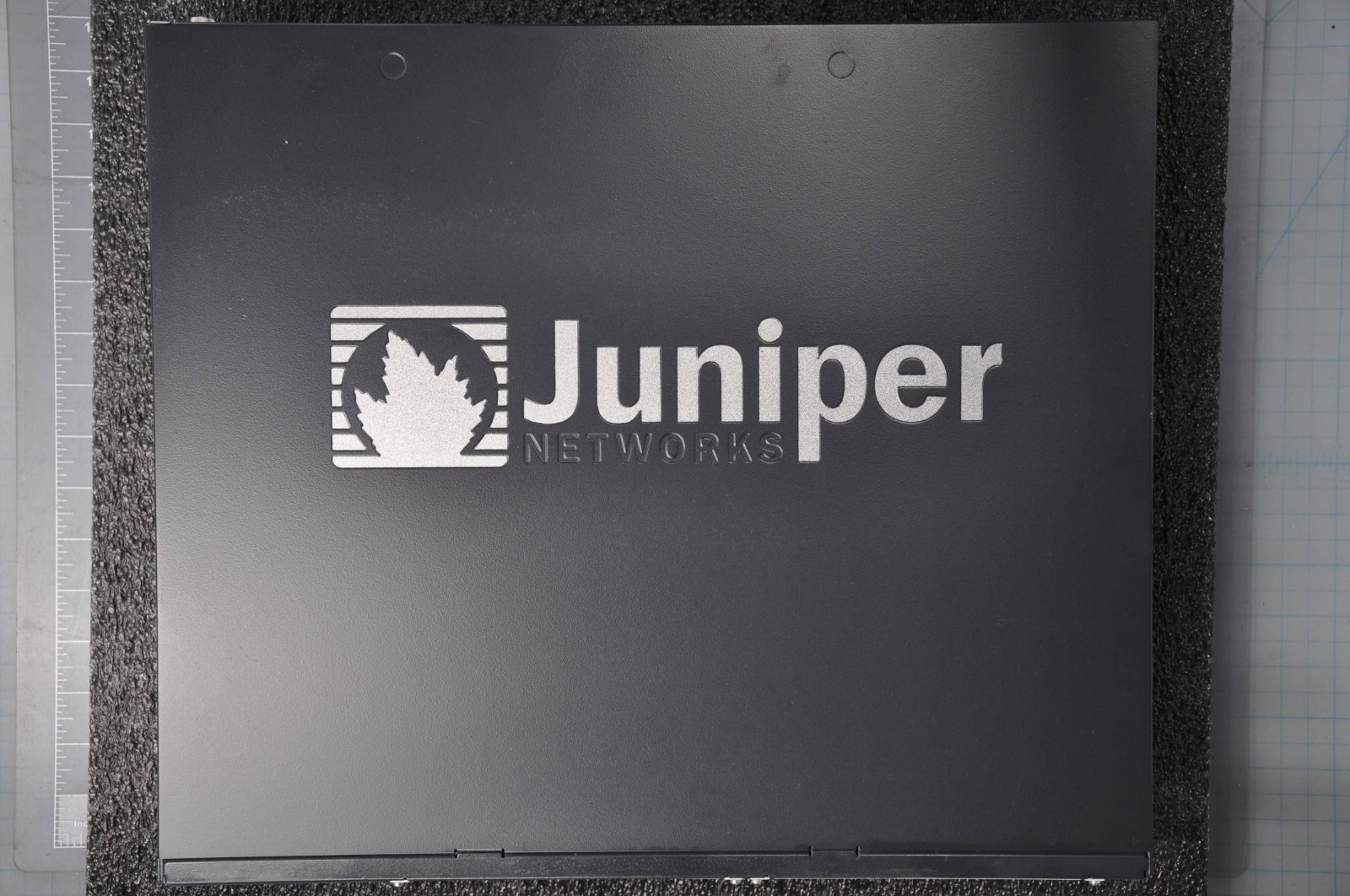 FOR PARTS JUNIPER J2350 ROUTER 512MB DRAM 512CF PERP 5PIM SLOTS J2350-JB-SC