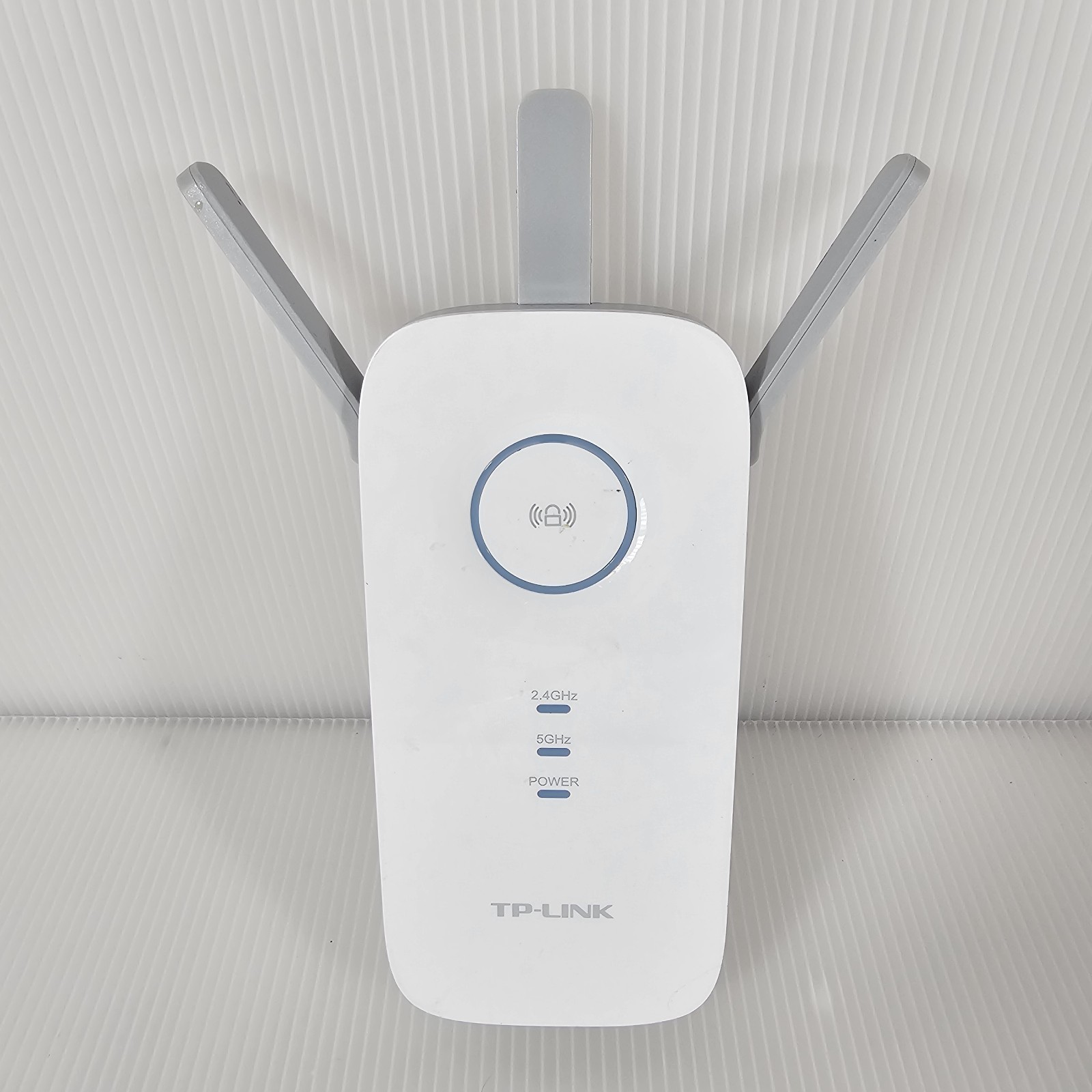 TP-Link RE450 AC1750 Dual Band WiFi Range Extender Gigabit Ethernet