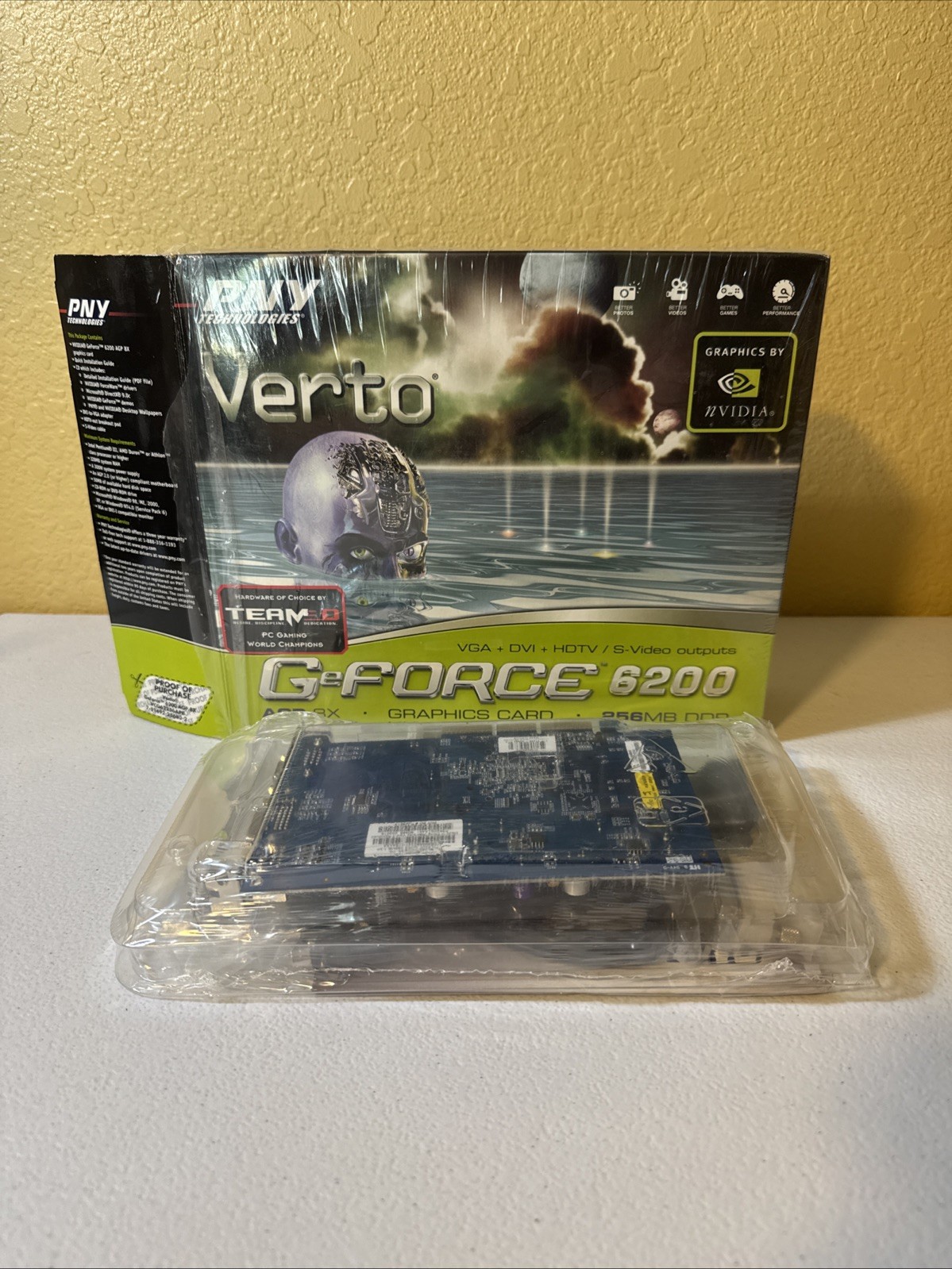 PNY Technologies GeForce 6200 256mb DDR Graphics Card NEW IN ORIGINAL BOX