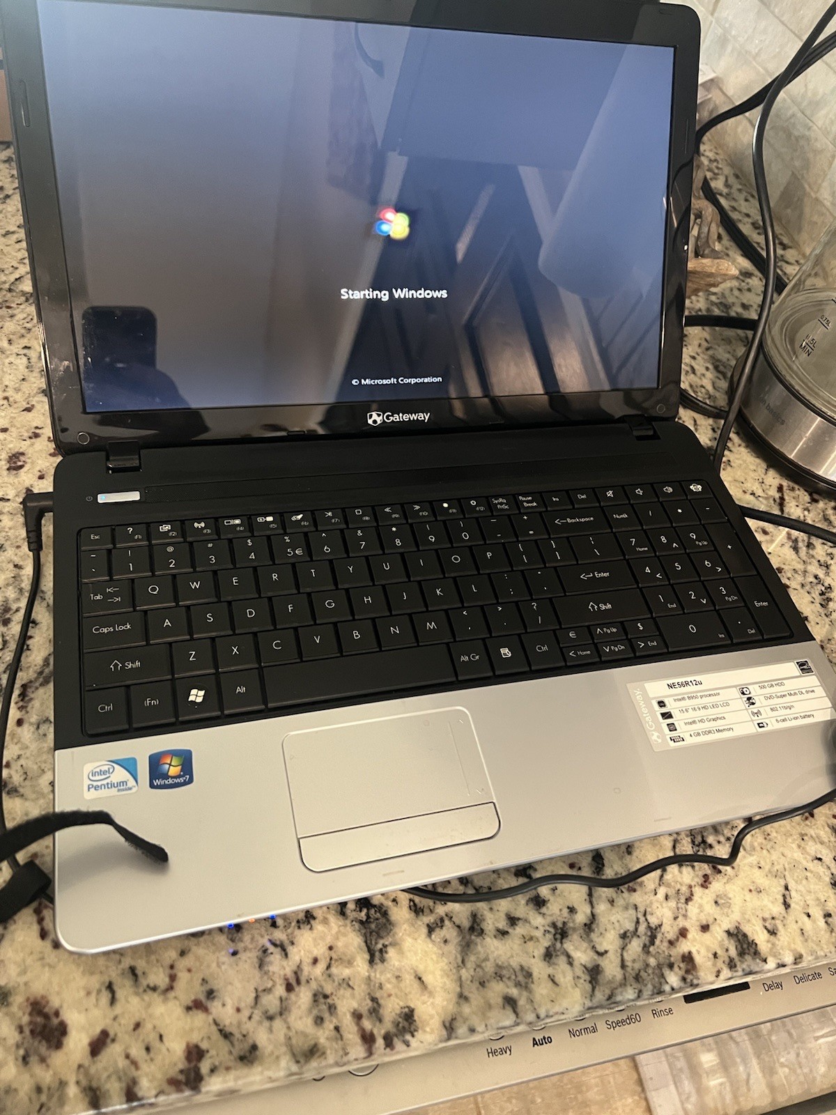 gateway laptop Ne 56r12u