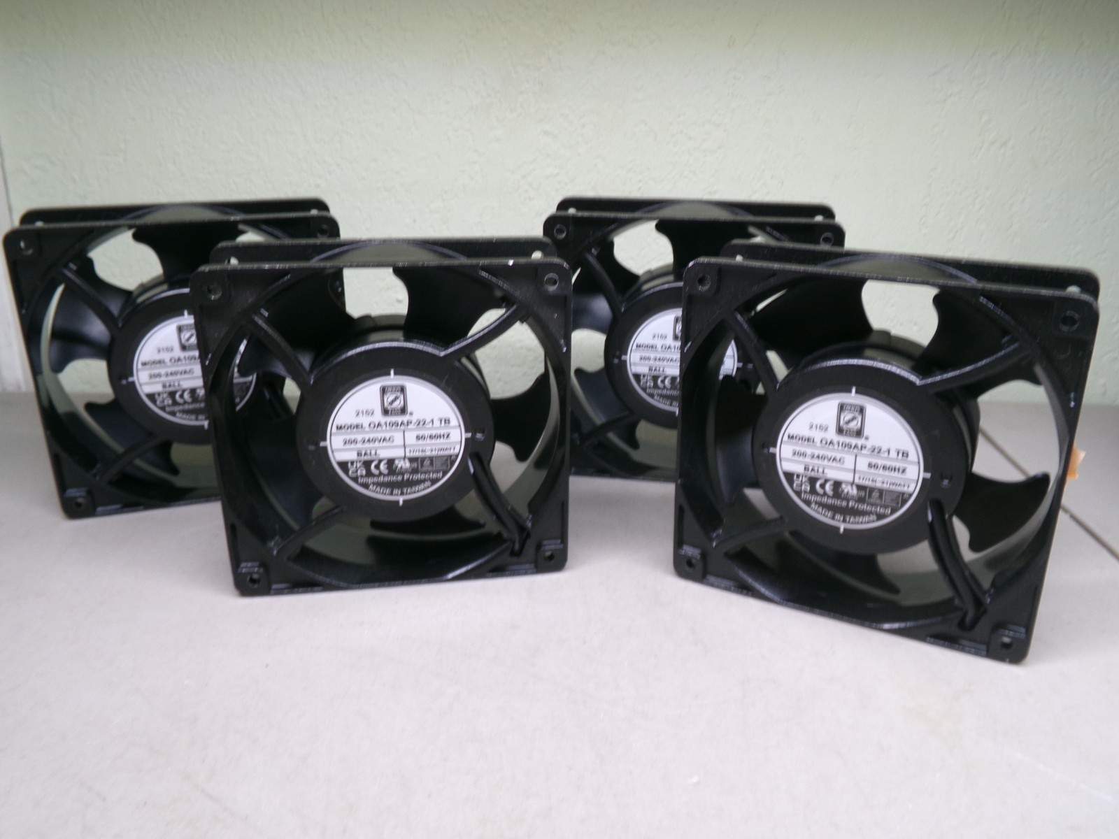 LOT OF 4 ORION FANS OA109AP-22-1TB COOLING BALL BEARING FANS