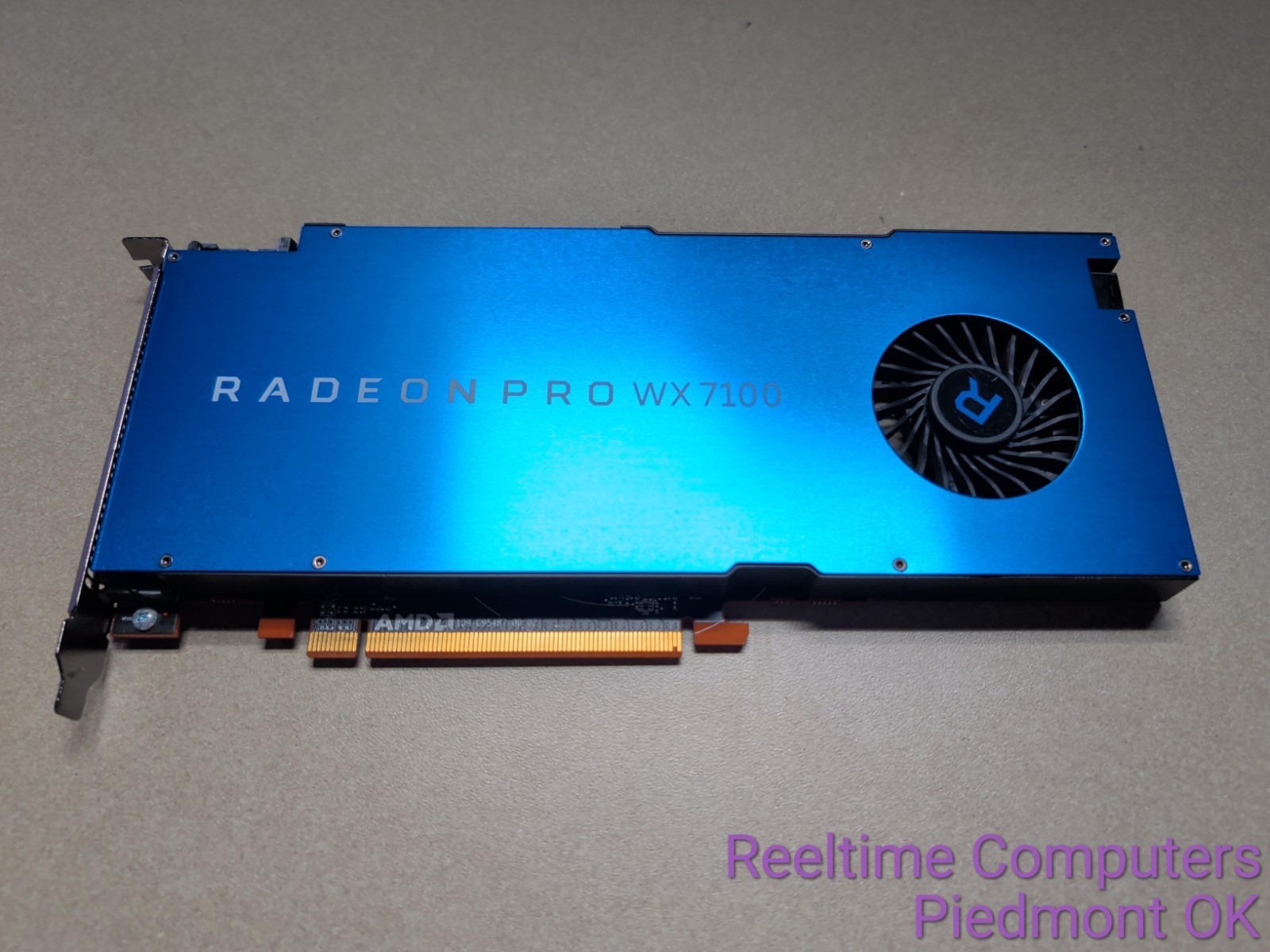 AMD Radeon Pro WX7100 Workstation GPU 8GB 4x Display Port - Grade B