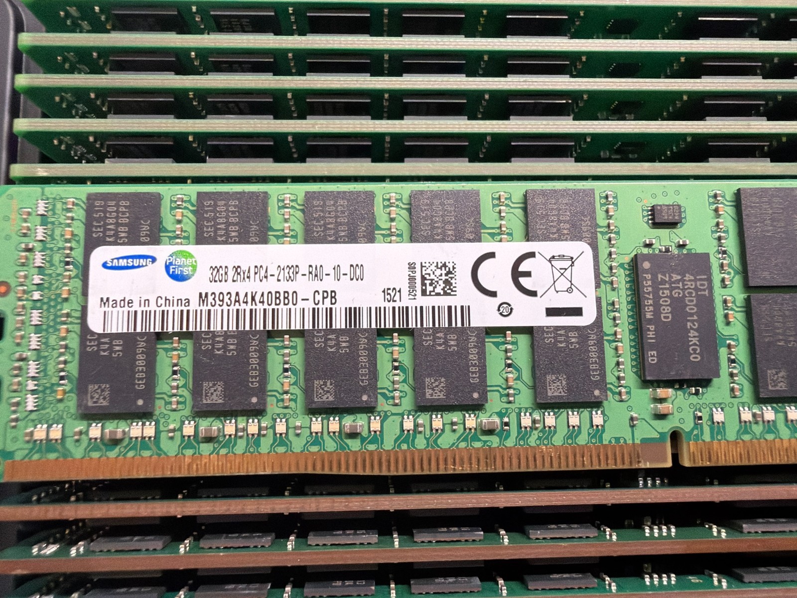 SAMSUNG M393A4K40BB0-CPB 32GB (1X32GB) 2RX4 PC4-2133P DDR4 MEMORY