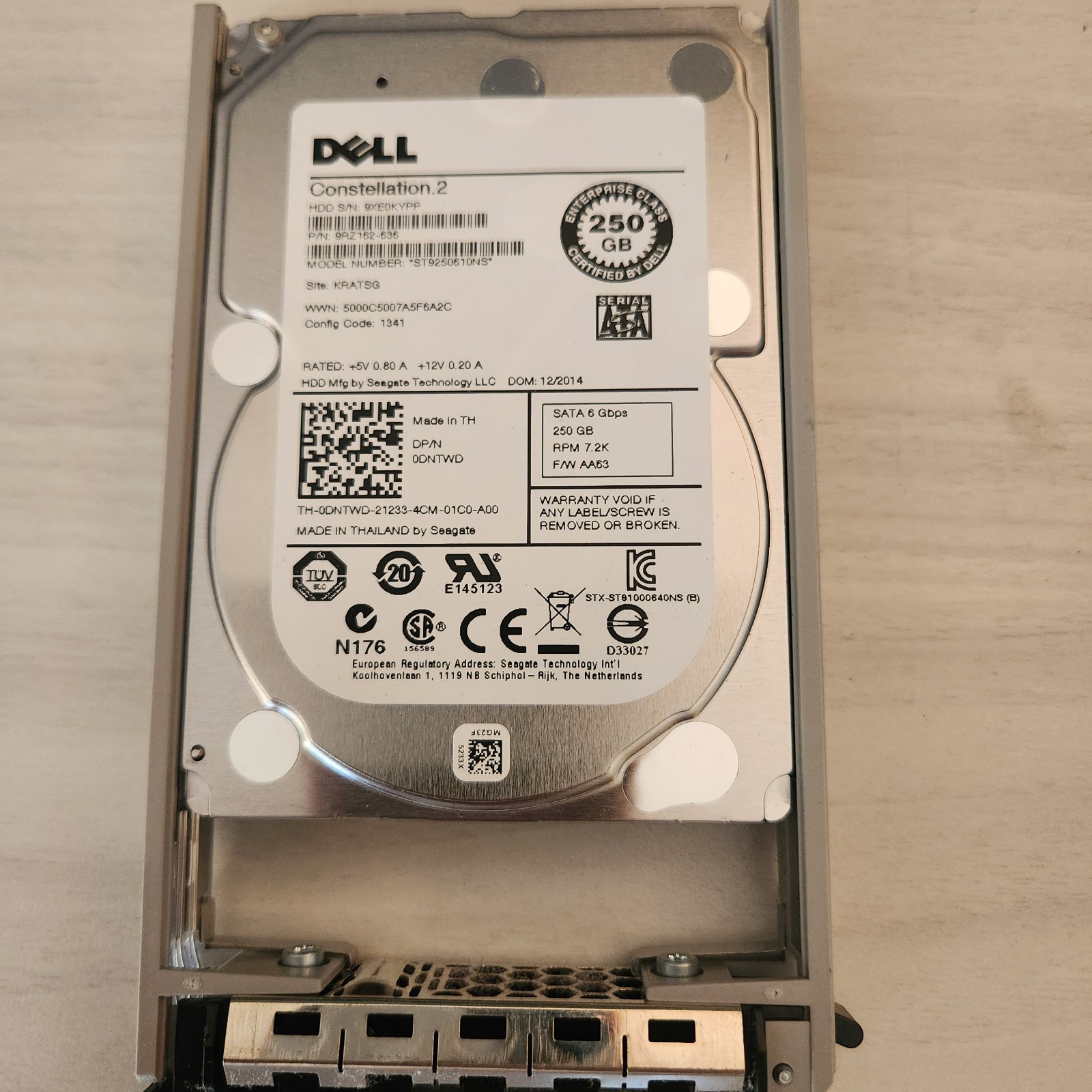 250 GB Dell CONSTELLATION.2 250GB SATA 2.5 Inch Hard Drive 6Gbps, ST9250610NS