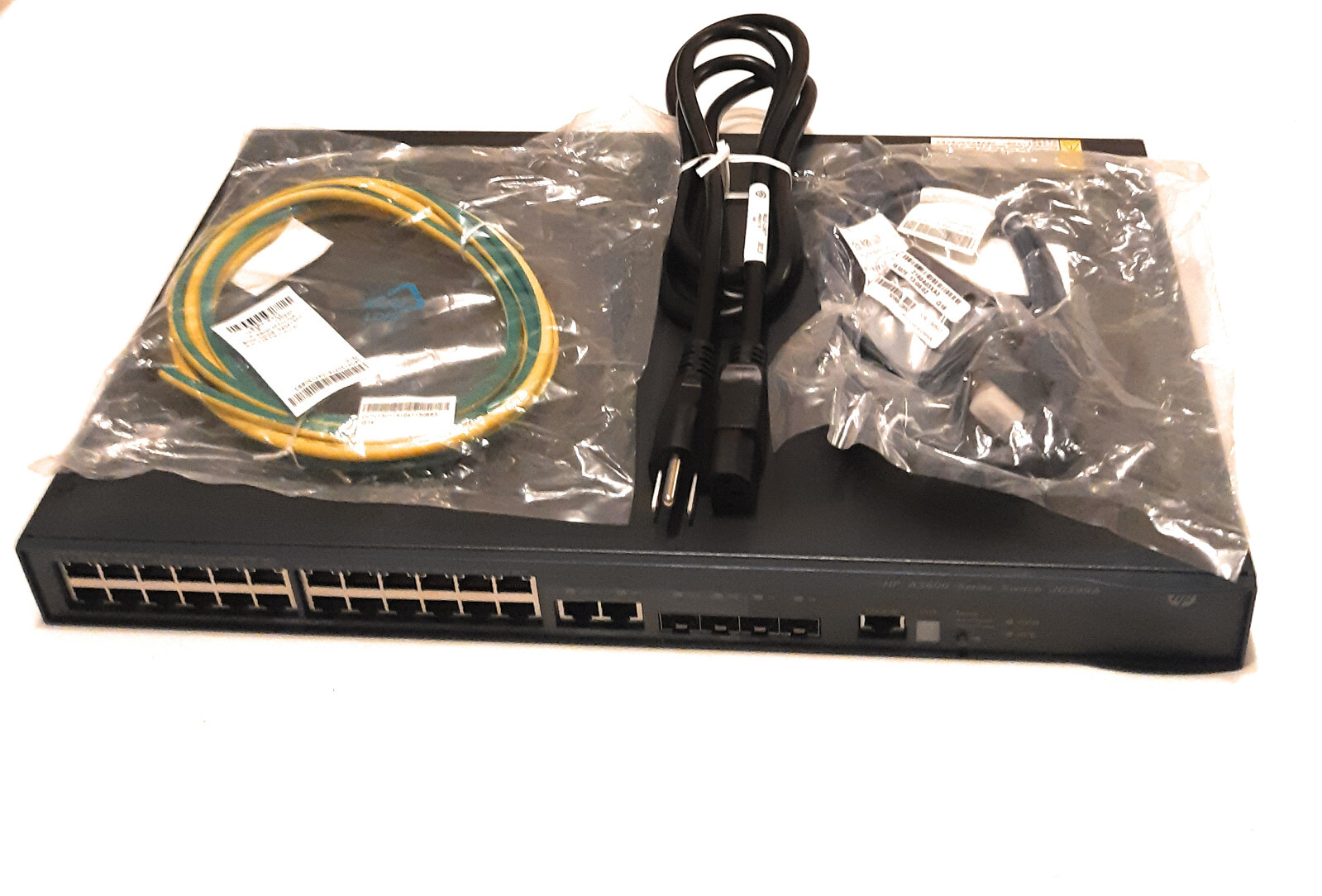 HP NETWORKING 3COM HP 3600-24 v2 EI Layer 3 Switch. 3600-24 V2 EI SWITCH