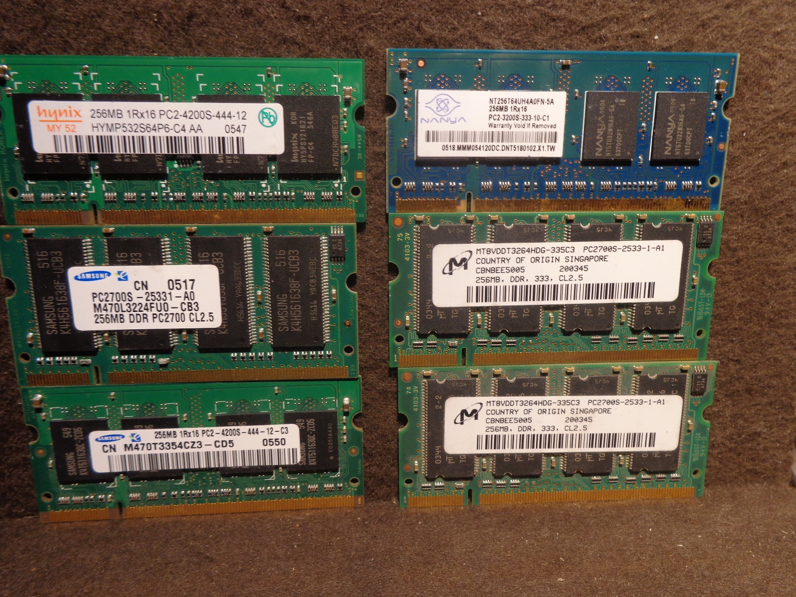 6 X 256 MB  DDR Ram Memory