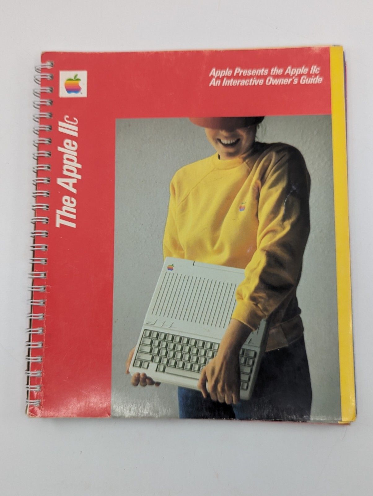Vintage 1983 Apple Presents the Apple IIc An Interactive Owner's Guide 030-0872A