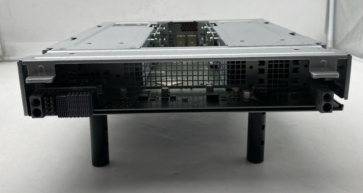 NetApp PCIe SAS IO Expansion Module P/N: 111-00647+B0