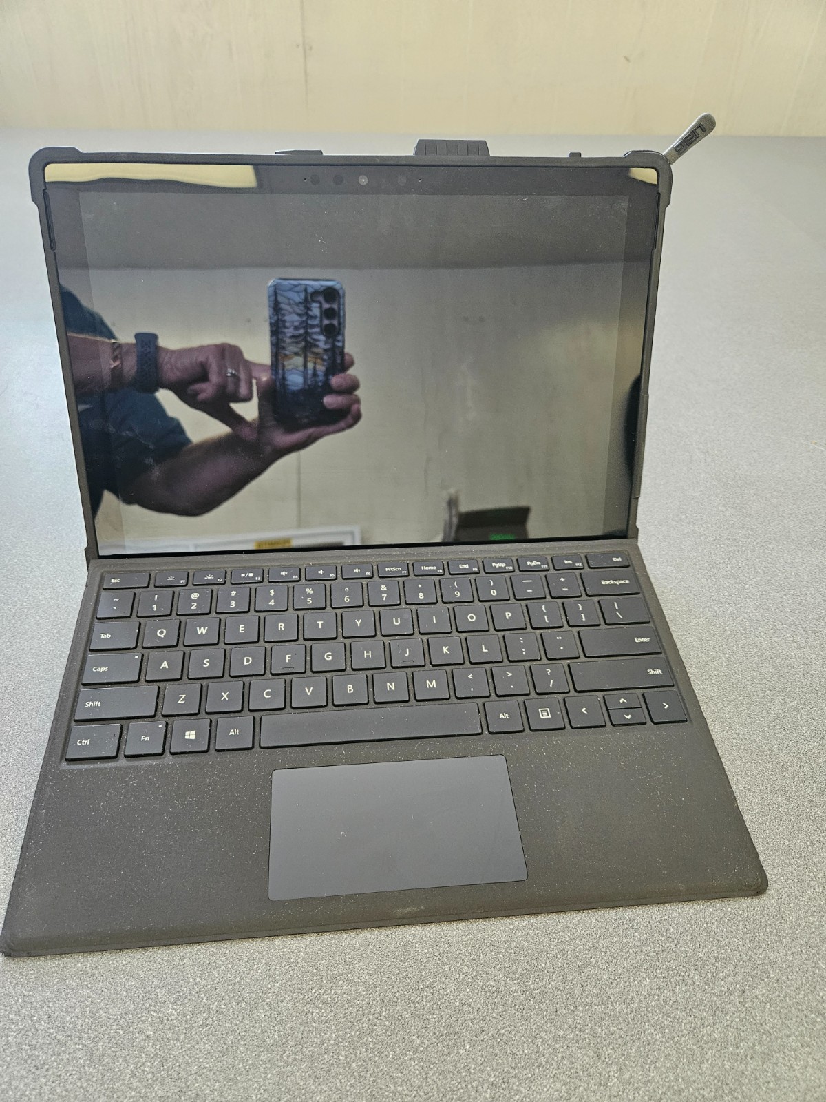 Microsoft Surface Pro 7 i7, 5th Generation 16gb ram, 256 gb, Windows 11