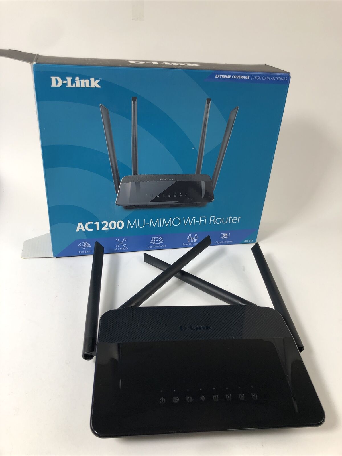 D-Link DIR-842 Wi-Fi Router