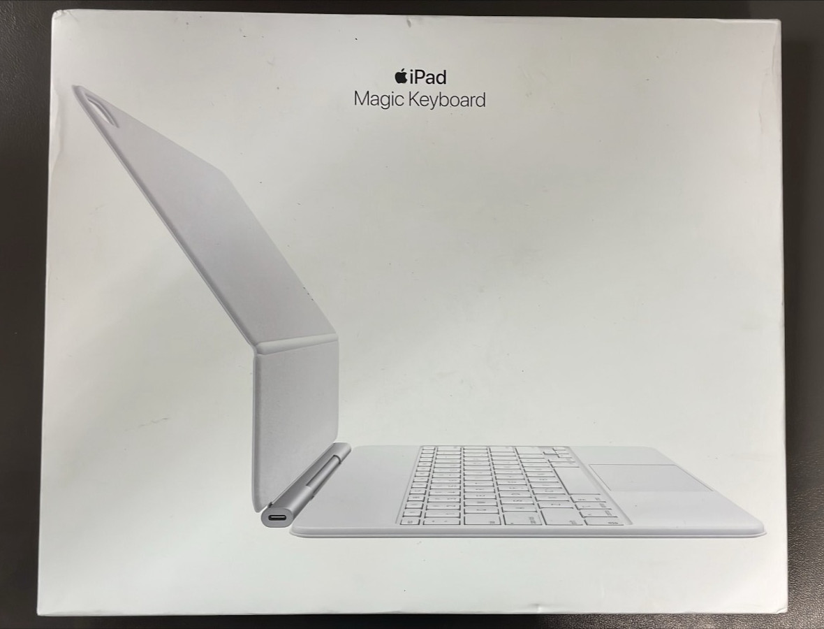 Apple Magic Keyboard For iPad Air 13 Inch M2 M3 M4 Model A3340 White Open Box