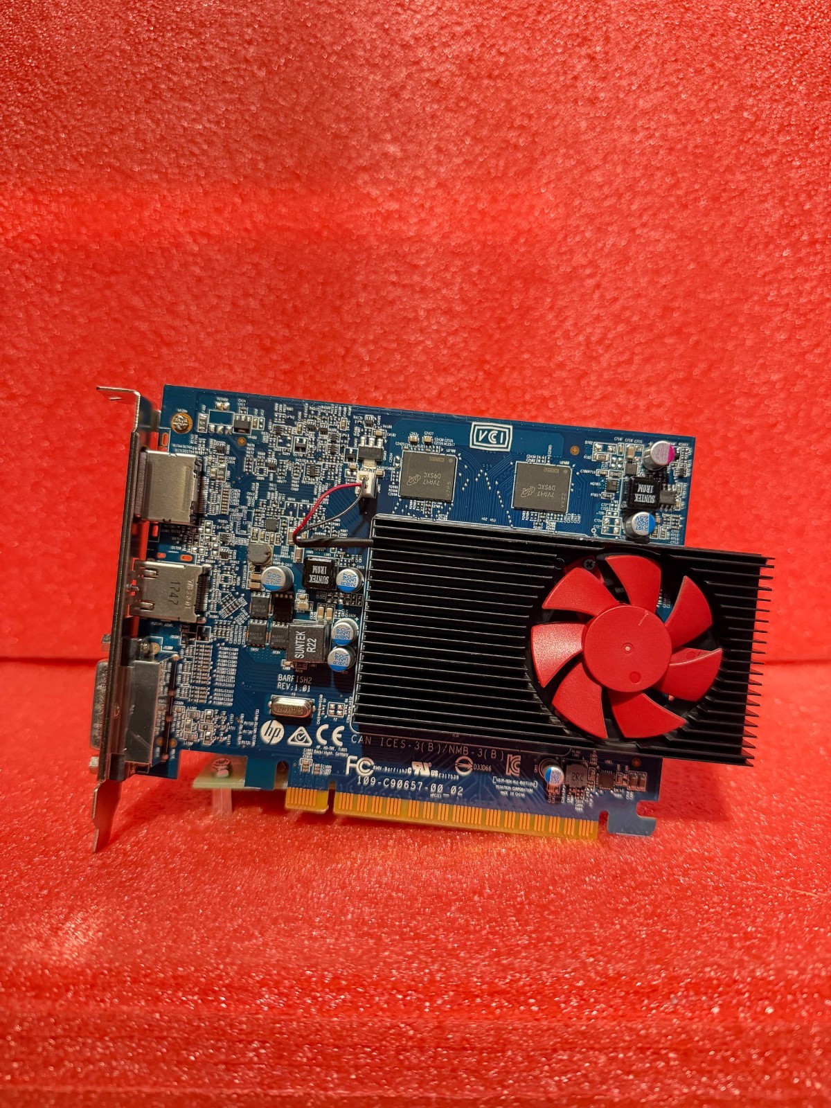HP 917881-002 AMD Radeon R7 450 4GB GDDR5 PCIe Video Card