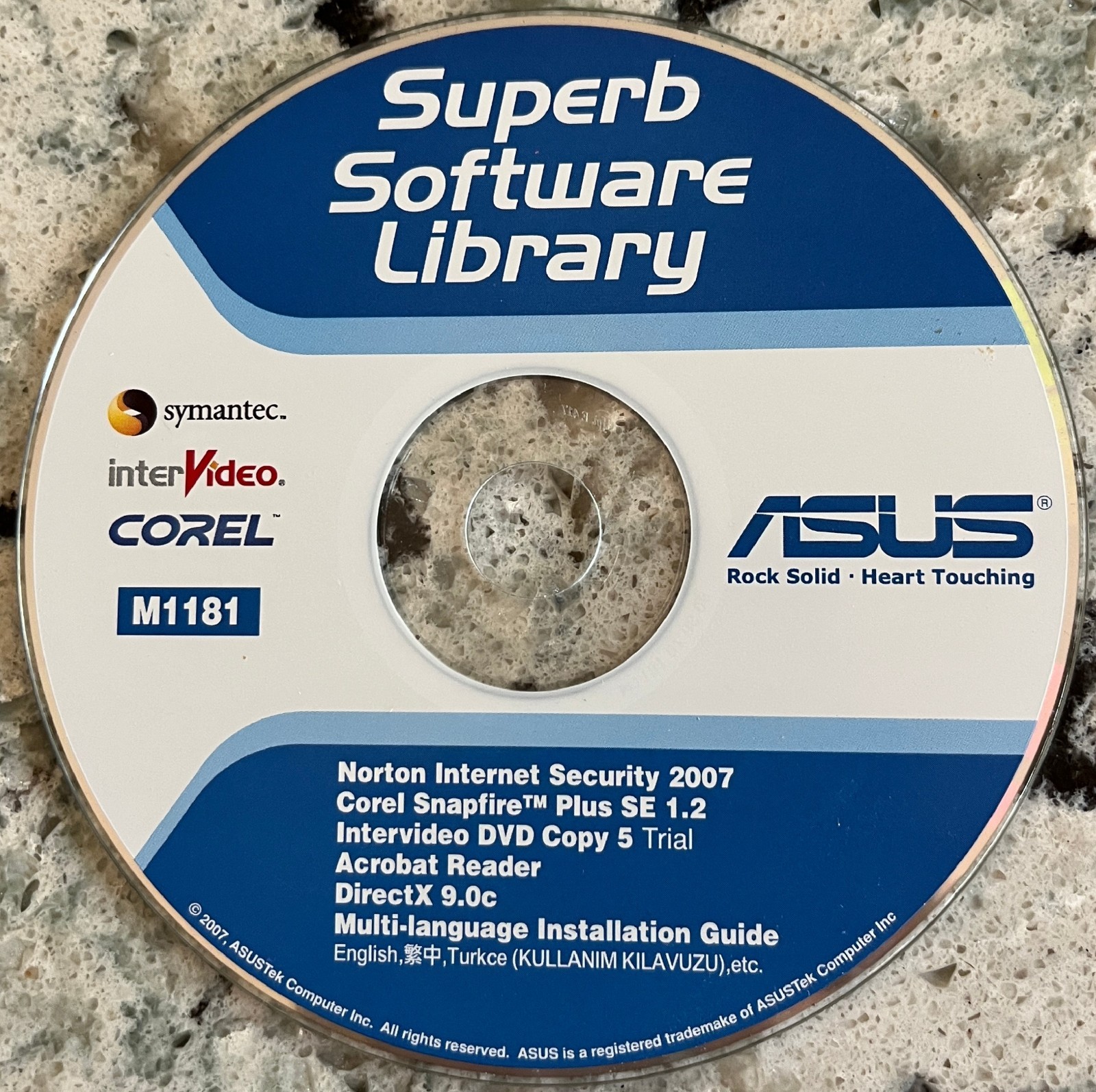 ASUS Superb Software Library Symantec InterVideo Corel Norton Ect.. M1181 CD-ROM