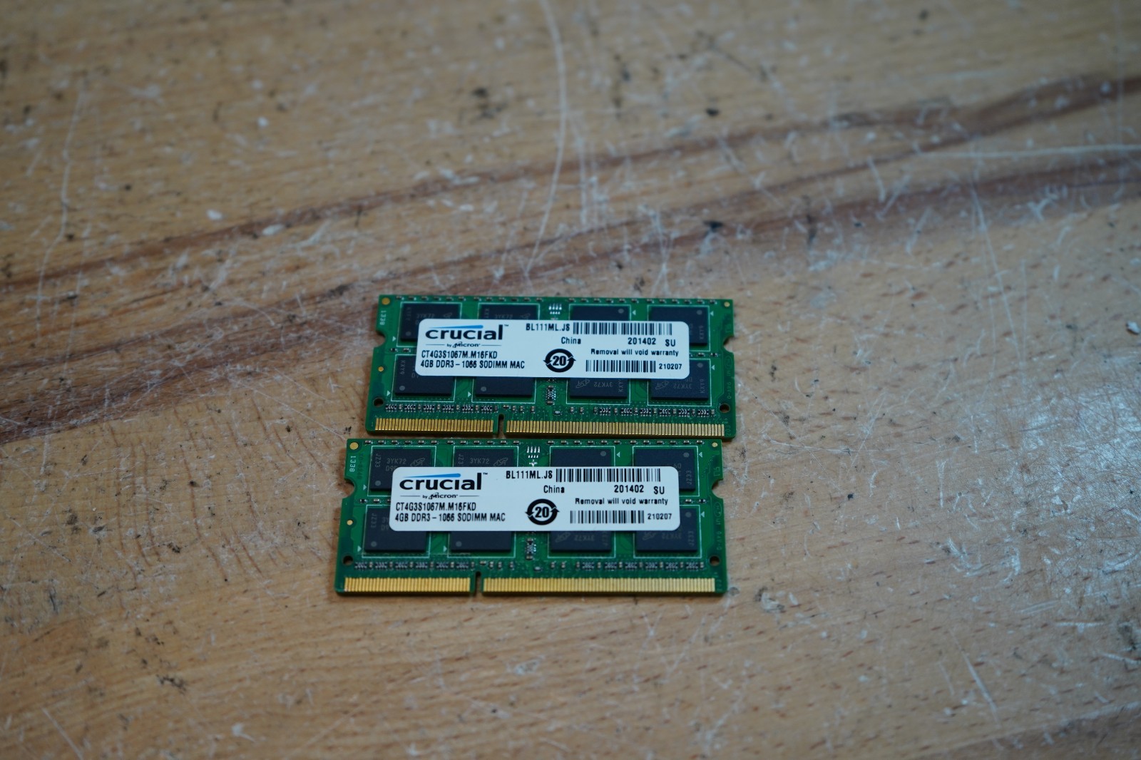 (E) Crucial 8GB Kit 2x4GB DDR3-1066 PC3-8500 SODIMM Mac Memory CT4G3S1067M