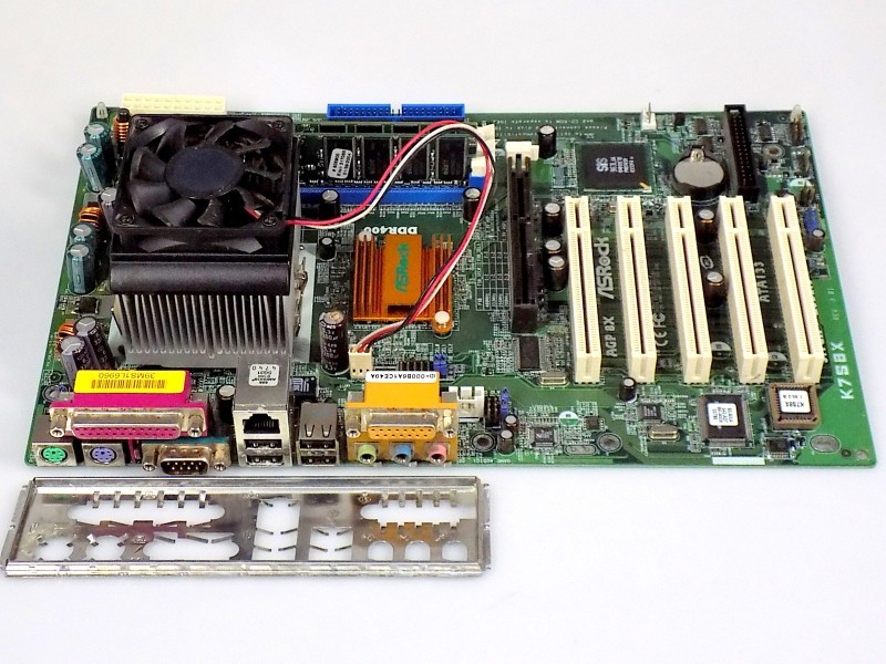 ASRock K7S8X 3.01 + AMD Duron 1600 + 512MB DDR - Motherboard CPU Ram Retro Bundle