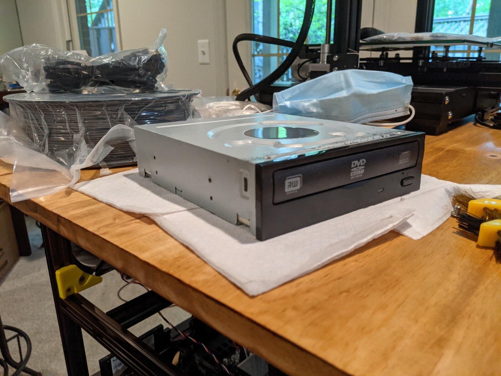 LiteOn iHAS122 - DVD±RW (±R DL) / DVD-RAM drive - Serial ATA Series