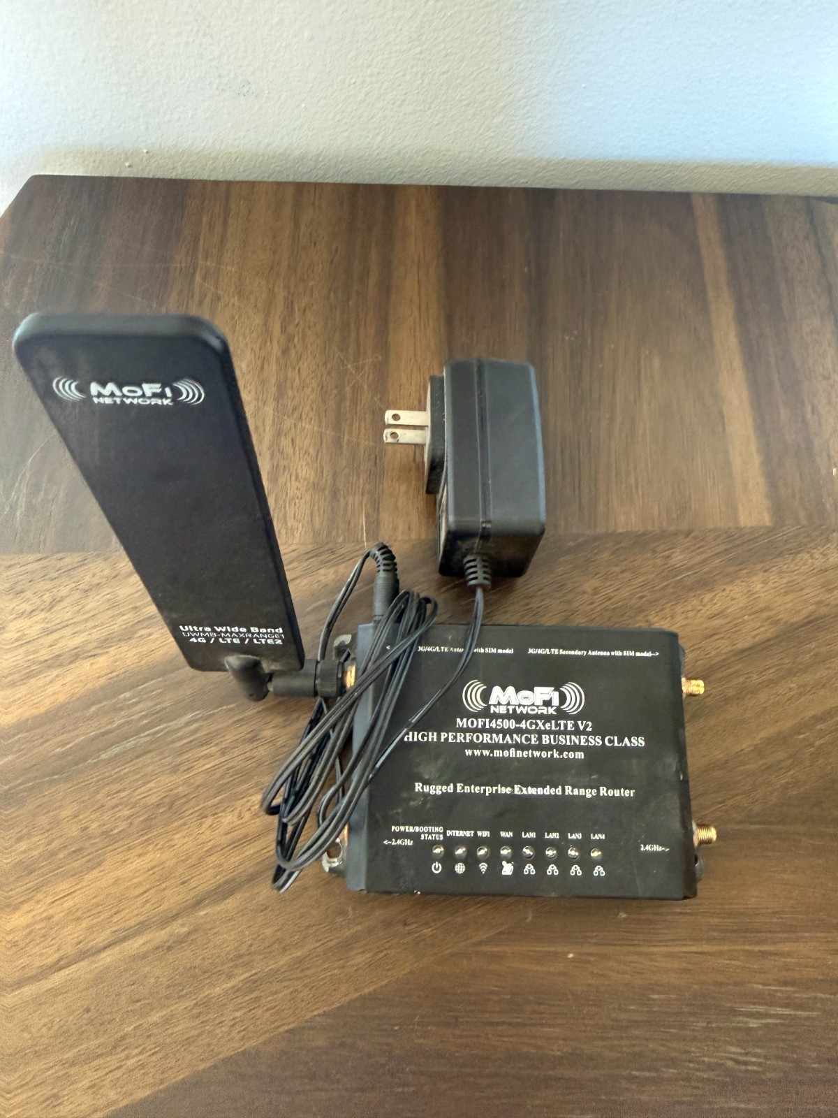 MoFi Network MOFI4500-4GXeLTEV2 High Performance Router MOFI4500-4GXeLTE-SIM4