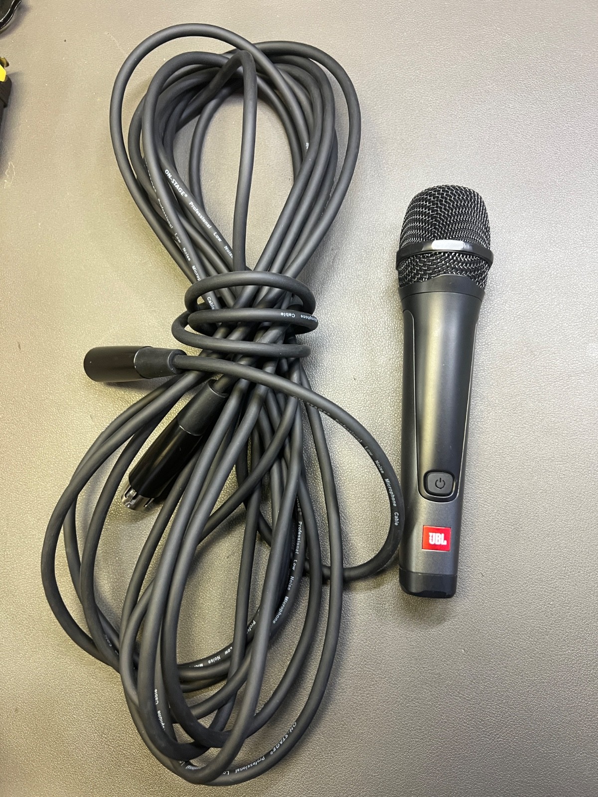 JBL XLR  Wired Dynamic Vocal Microphone - Black