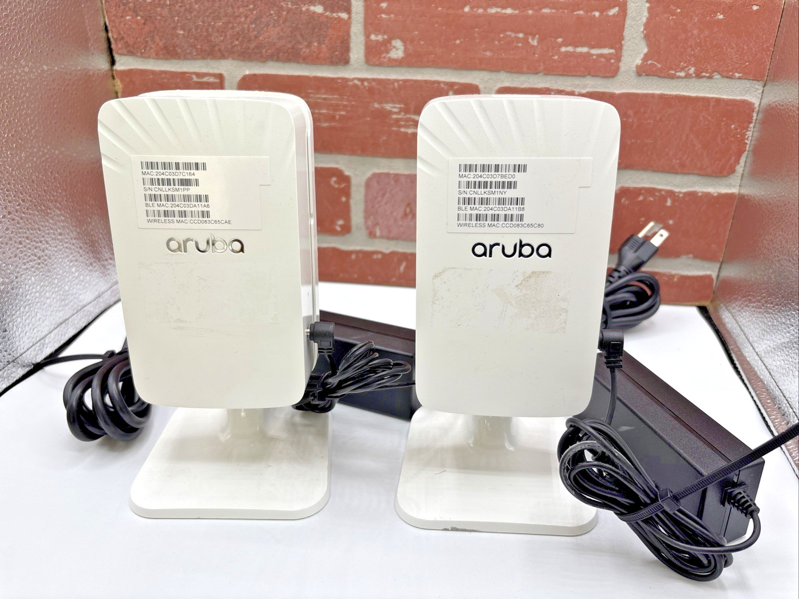 Aruba Apin505 LOT OF 2 W/ 2 Stands and 2 Power Cables - FAST SHIPPING ⚡⚡