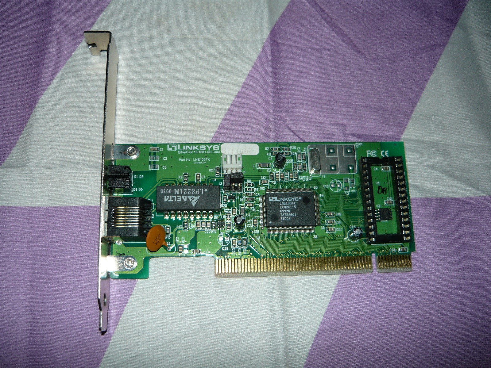 Vintage Linksys EtherFast 10/100 LAN Card LNE100TX PCI Ethernet Used