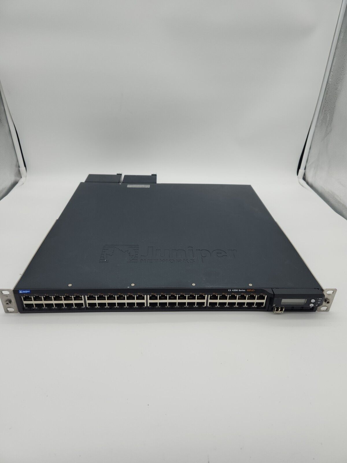 Juniper Networks EX 4200 Series 48 PoE Port - SH X1A w/ 10g SFP 2XPSu