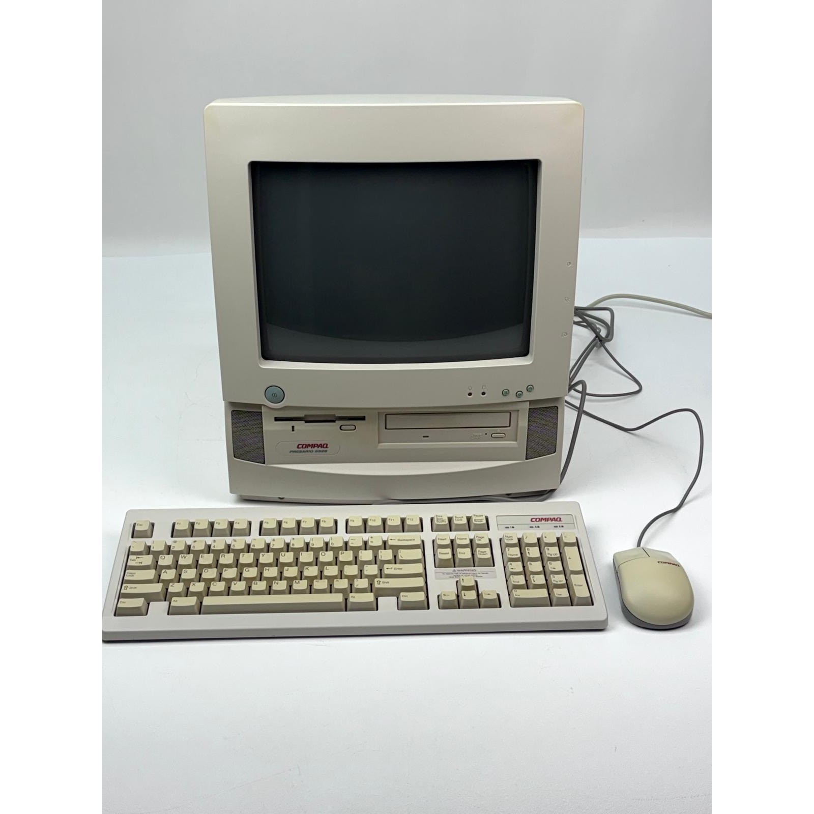 Vintage 1995 Compaq Presario 5528 All-in-One CRT PC Computer for Parts/Repair