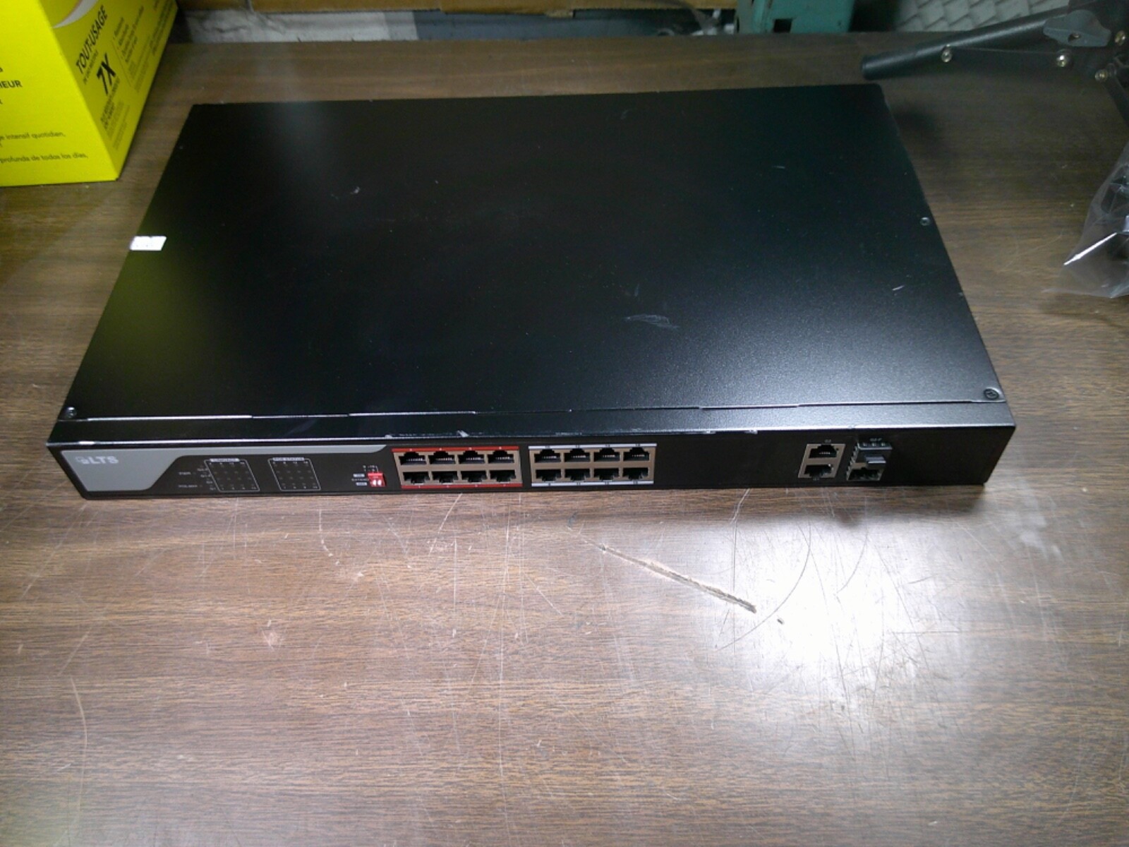 LTS POE-SW1602 16 PORT SWITCH