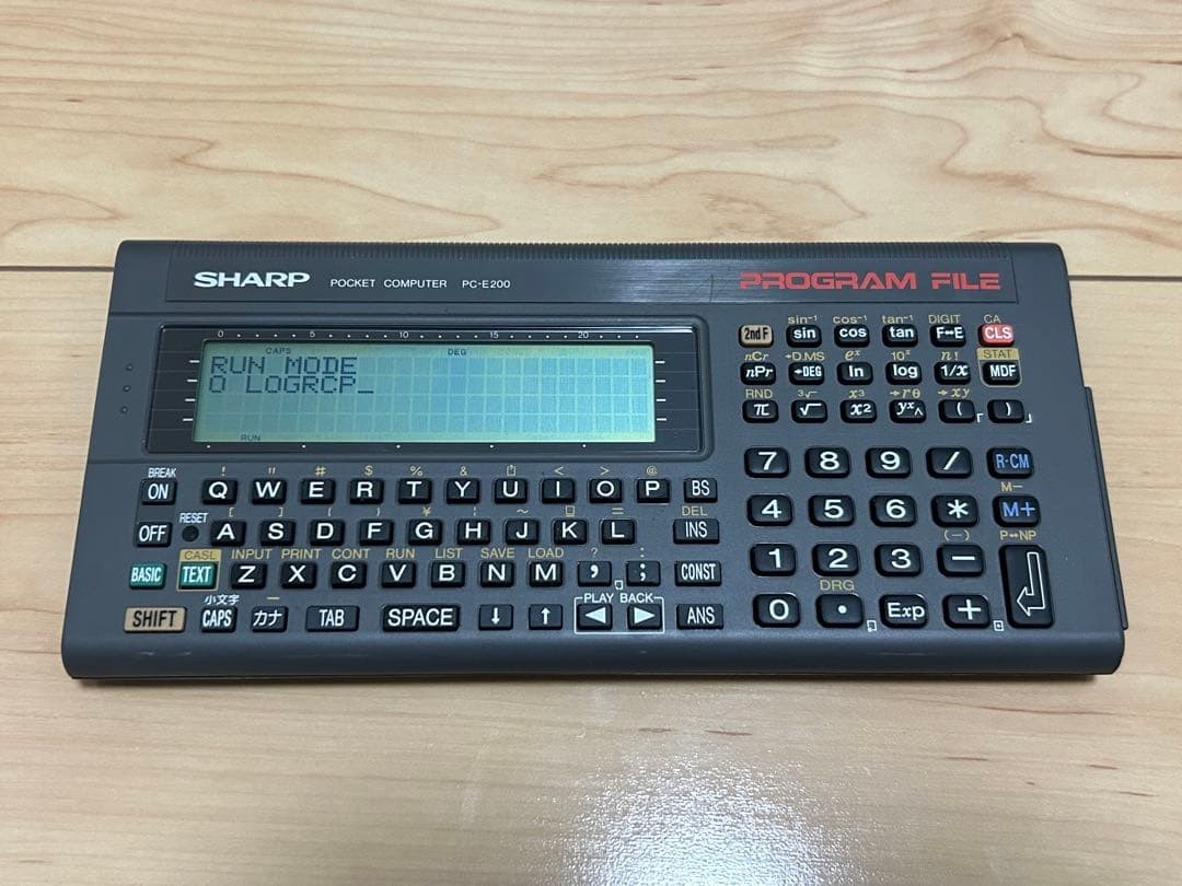 SHARP PC-E200 Pocket Computer with QWERTY Keyboard BASIC Programming Tested