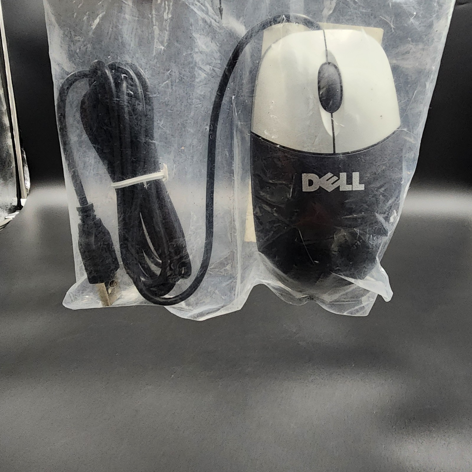 Vintage DELL Optical USB 2 Button Wheel Mouse Wired OC8639 New Old Stock Sealed