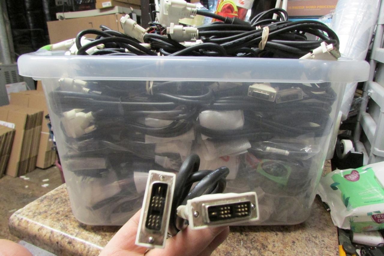 Lot of 82 Male DVI to Male DVI Computer Display Monitor Cable AWM E101344 20276